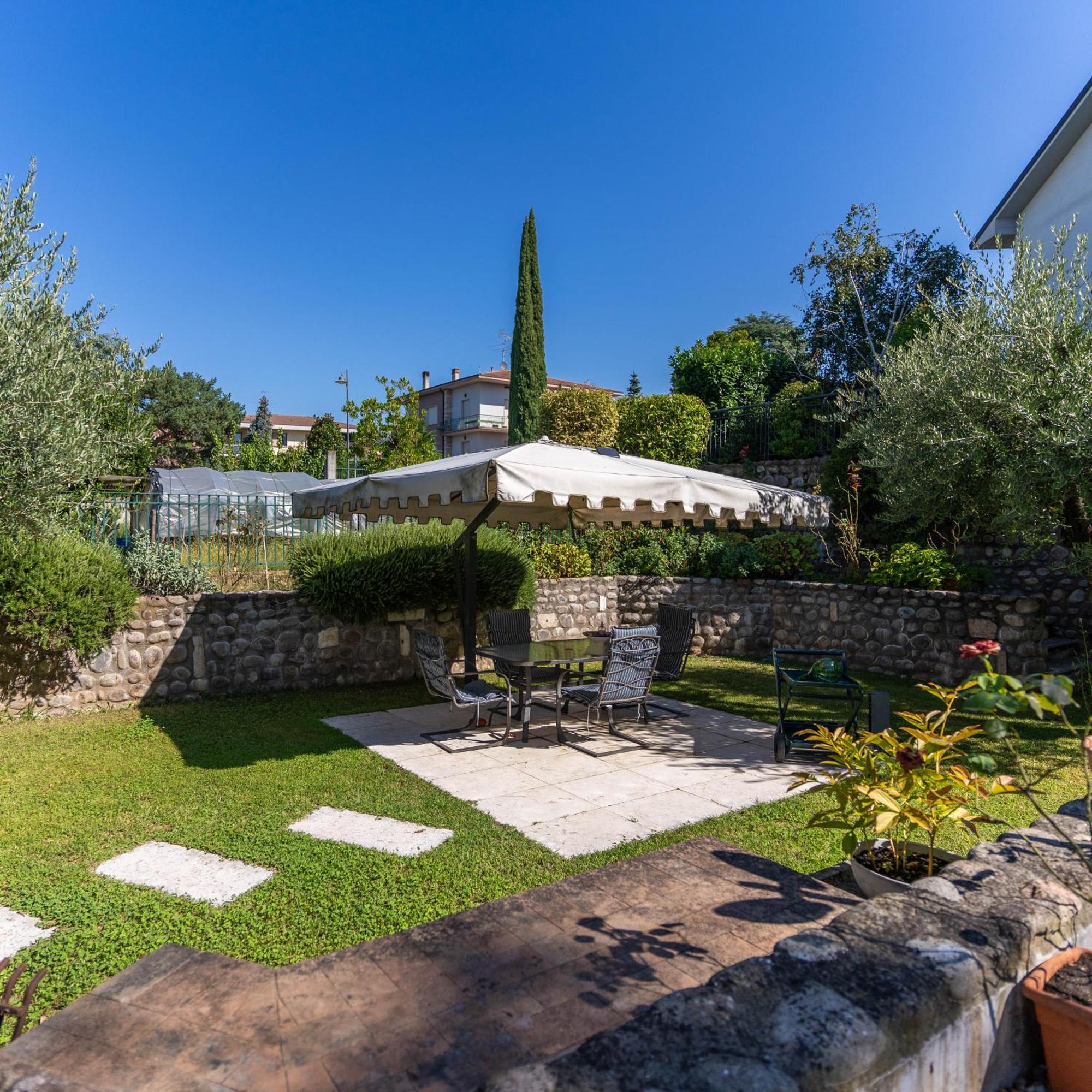 A Casa Di Tom Panzió SantʼAmbrogio di Valpolicella Kültér fotó